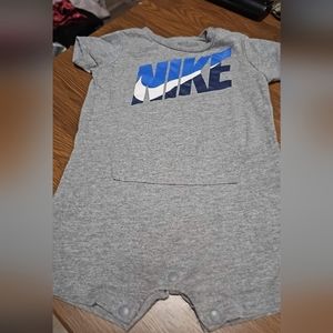 Nike romper